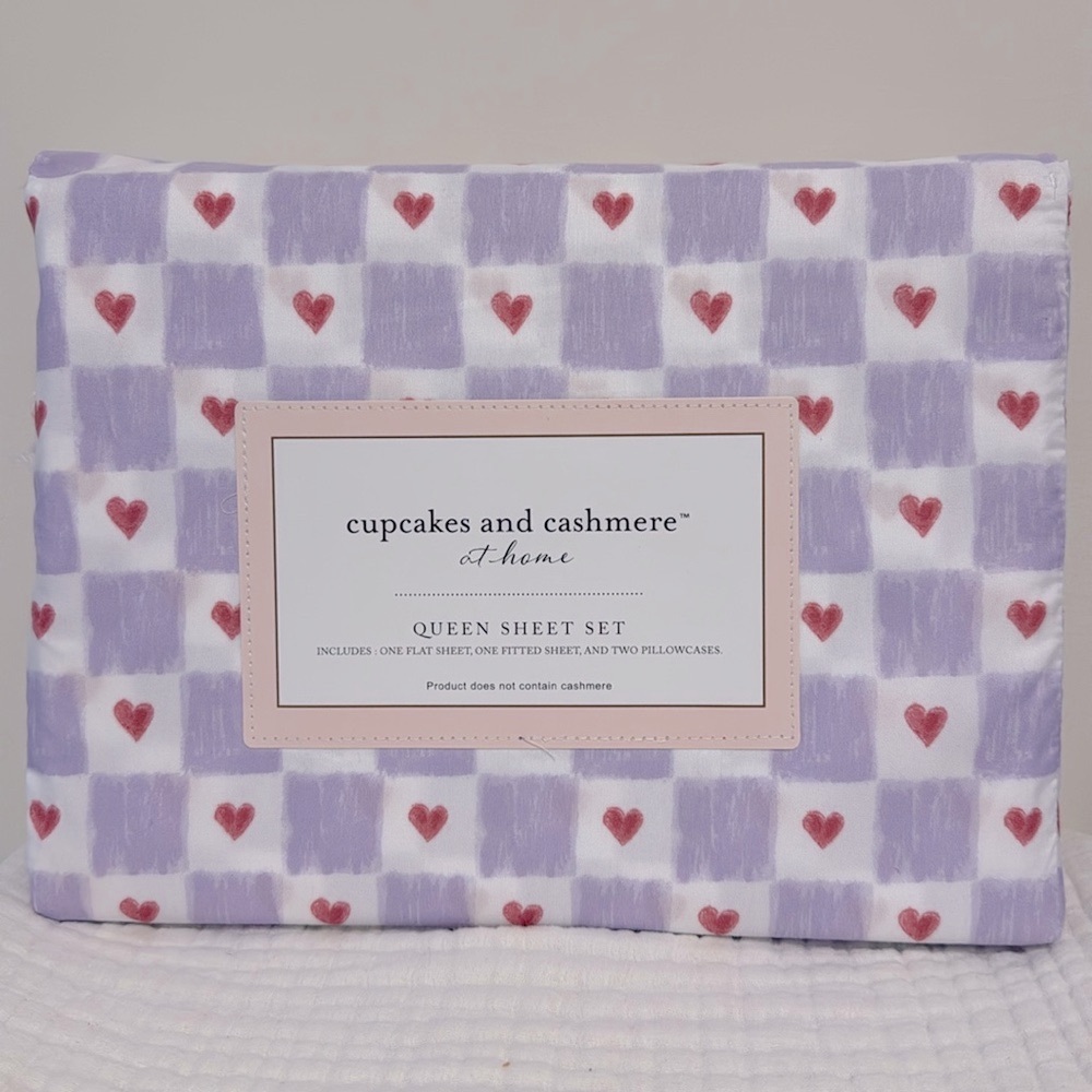 NEW QUEEN SIZE CUPCAKES & CASHMERE Valentines hearts Sheet Set